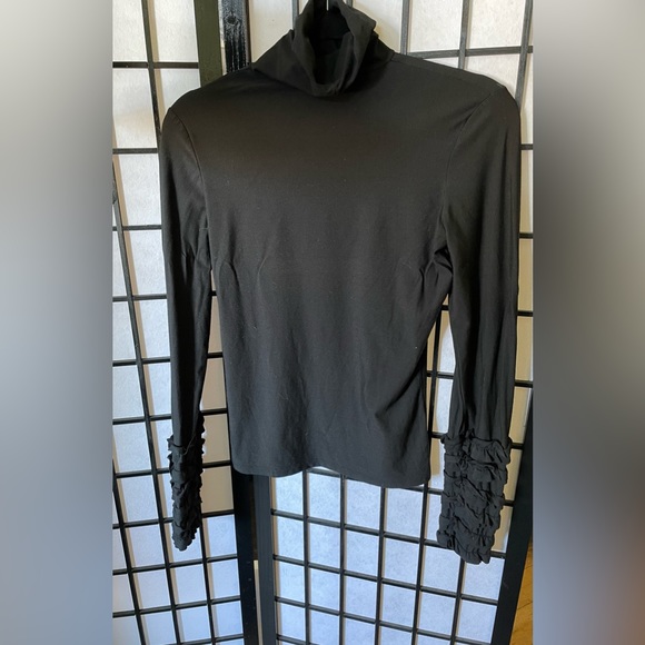 Mosskito Cha-Cha Sleeve Turtleneck - Picture 3 of 9